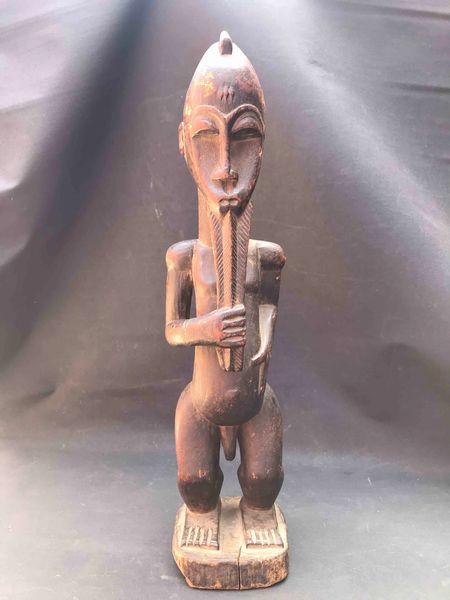 Scultura africana raffigurante personaggio stante dalla lunga barba  - Asta Oltre 300 lotti ad offerta libera - Associazione Nazionale - Case d'Asta italiane