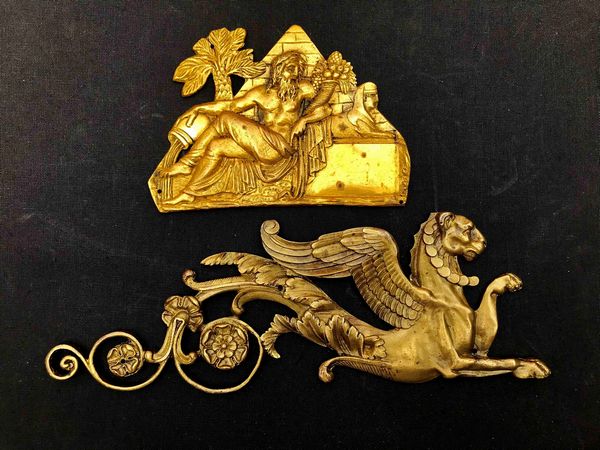 Due fregi in bronzo dorato. XIX secolo  - Asta Oltre 300 lotti ad offerta libera - Associazione Nazionale - Case d'Asta italiane