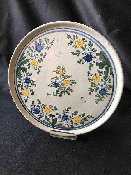 Parte superiore di un'alzata del XVIII secolo  - Asta Oltre 300 lotti ad offerta libera - Associazione Nazionale - Case d'Asta italiane