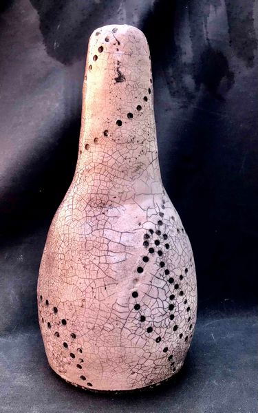 Vaso Raku con smalto bianco  - Asta Oltre 300 lotti ad offerta libera - Associazione Nazionale - Case d'Asta italiane