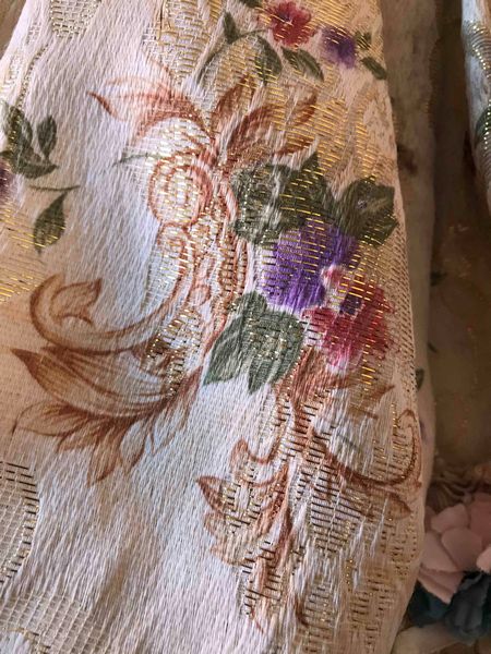 Vestitino ricamato e dipinto  - Asta Oltre 300 lotti ad offerta libera - Associazione Nazionale - Case d'Asta italiane