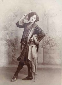 Hellis & Sons e altri fotografi. Lotto di 11 foto d�epoca  - Asta Oltre 300 lotti ad offerta libera - Associazione Nazionale - Case d'Asta italiane