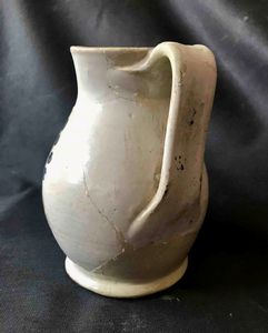 Boccale in maiolica. Viterbo XV secolo  - Asta Oltre 300 lotti ad offerta libera - Associazione Nazionale - Case d'Asta italiane