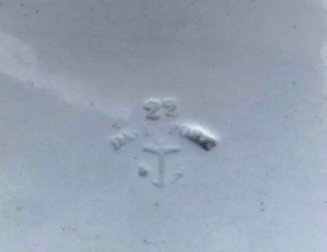 Vassoio in terraglia traforata. Davenport, XIX secolo  - Asta Oltre 300 lotti ad offerta libera - Associazione Nazionale - Case d'Asta italiane