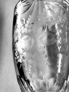 Bella bottiglia in cristallo molato. XX secolo  - Asta Oltre 300 lotti ad offerta libera - Associazione Nazionale - Case d'Asta italiane