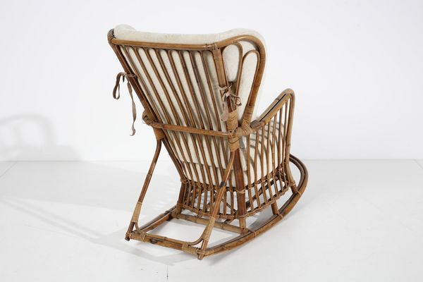 CARMINATI LIO : attribuito. Poltrona a dondolo per Casa & Giardino  - Asta Asta 378 | DESIGN E ARTI DECORATIVE DEL NOVECENTO - DESIGN Online - Associazione Nazionale - Case d'Asta italiane