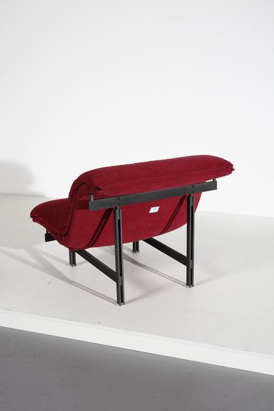 OFFREDI GIOVANNI (n. 1927) : Coppia di poltrone Wave con poggiapiedi per Saporiti  - Asta Asta 378 | DESIGN E ARTI DECORATIVE DEL NOVECENTO - DESIGN Online - Associazione Nazionale - Case d'Asta italiane