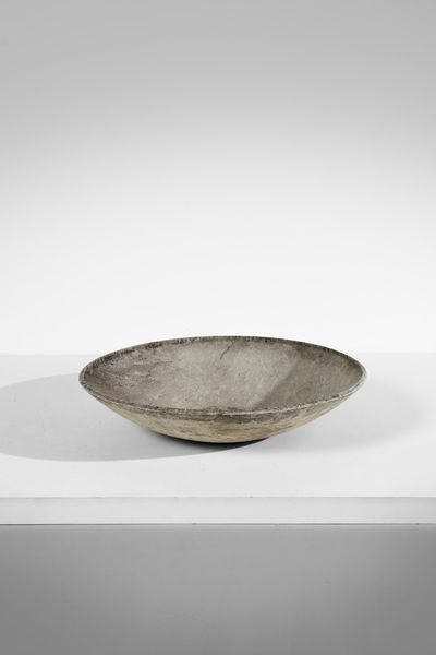 GUHL WILLY (n. 2004) : attribuito. Grande ciotola da giardino  - Asta Asta 378 | DESIGN E ARTI DECORATIVE DEL NOVECENTO - DESIGN Online - Associazione Nazionale - Case d'Asta italiane