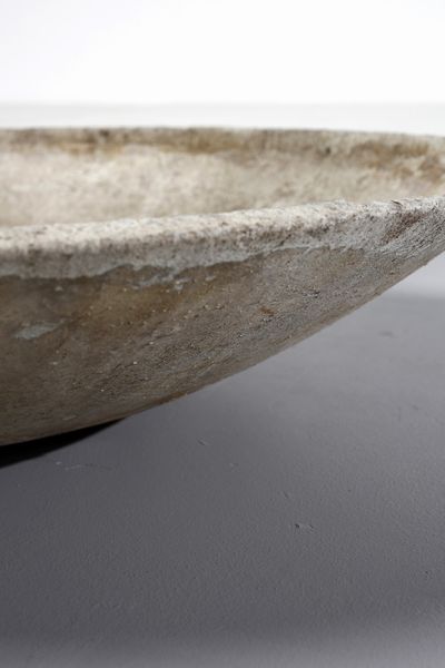 GUHL WILLY (n. 2004) : attribuito. Coppia di grandi ciotole da giardino  - Asta Asta 378 | DESIGN E ARTI DECORATIVE DEL NOVECENTO - DESIGN Online - Associazione Nazionale - Case d'Asta italiane