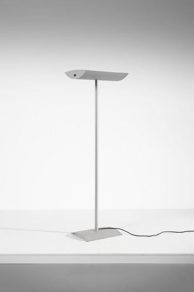 GISMONDI ERNESTO (n. 1931) : Lampada da terra Megan per Artemide  - Asta Asta 378 | DESIGN E ARTI DECORATIVE DEL NOVECENTO - DESIGN Online - Associazione Nazionale - Case d'Asta italiane