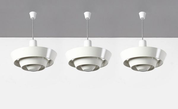 TORLASCO OSCAR (1934 - 2004) : attribuito. Tre lampade a sospensione  - Asta Asta 378 | DESIGN E ARTI DECORATIVE DEL NOVECENTO - DESIGN Online - Associazione Nazionale - Case d'Asta italiane