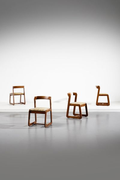 RIZZO WILLY (1928 - 2013) : Quattro sedie per Mario Sabot  - Asta Asta 378 | DESIGN E ARTI DECORATIVE DEL NOVECENTO - DESIGN Online - Associazione Nazionale - Case d'Asta italiane