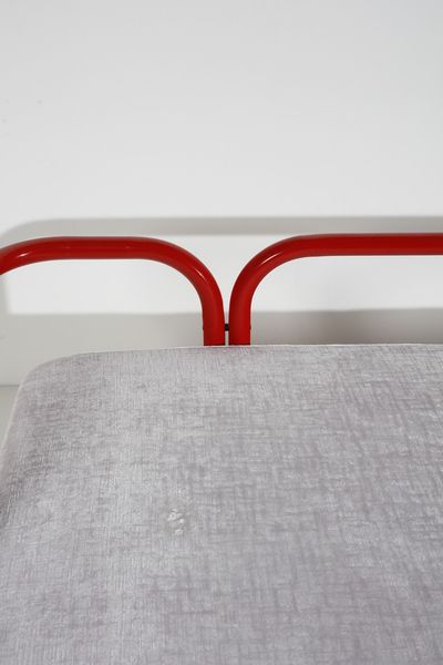 AULENTI GAE (1927 - 2012) : Coppia di divani Locus Solus per Poltronova  - Asta Asta 378 | DESIGN E ARTI DECORATIVE DEL NOVECENTO - DESIGN Online - Associazione Nazionale - Case d'Asta italiane