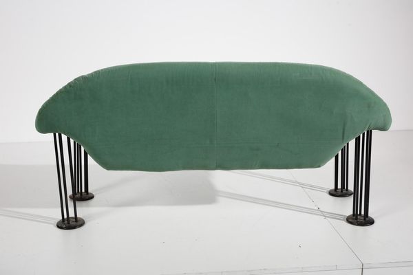 BURKHARD VOGTHERR  (n. 1942) : Coppia di divani Air Sofa per Hain & Thome  - Asta Asta 378 | DESIGN E ARTI DECORATIVE DEL NOVECENTO - DESIGN Online - Associazione Nazionale - Case d'Asta italiane