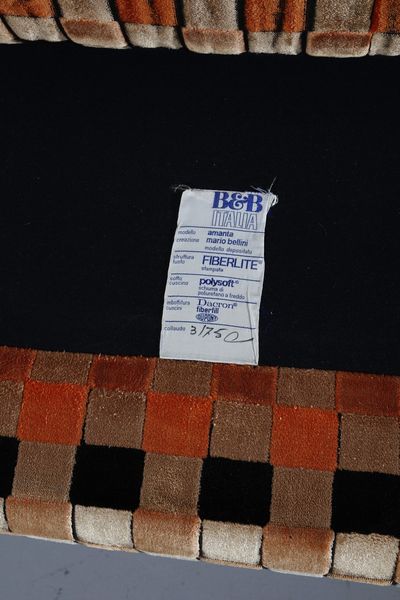 BELLINI MARIO (n. 1935) : Quattro poltrone Amanta per Bellini  - Asta Asta 378 | DESIGN E ARTI DECORATIVE DEL NOVECENTO - DESIGN Online - Associazione Nazionale - Case d'Asta italiane