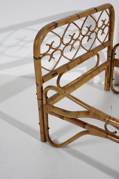 AGNOLI TITO (1931 - 2012) : nello stile di. Coppia di letti  - Asta Asta 378 | DESIGN E ARTI DECORATIVE DEL NOVECENTO - DESIGN Online - Associazione Nazionale - Case d'Asta italiane