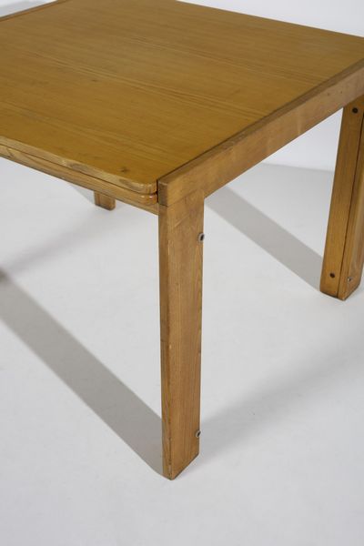 SCARPA AFRA (1937 -2011) & TOBIA (n. 1935) : Tavolo per Cassina  - Asta Asta 378 | DESIGN E ARTI DECORATIVE DEL NOVECENTO - DESIGN Online - Associazione Nazionale - Case d'Asta italiane