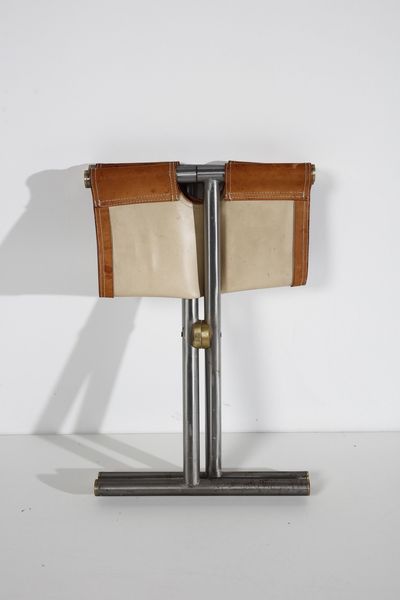 SCARPA AFRA (1937 -2011) & TOBIA (n. 1935) : Coppia di sgabelli per Benetton  - Asta Asta 378 | DESIGN E ARTI DECORATIVE DEL NOVECENTO - DESIGN Online - Associazione Nazionale - Case d'Asta italiane