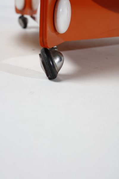 MASSONI LUIGI  (n. 1930) : Carrello per Harvey Guzzini  - Asta Asta 378 | DESIGN E ARTI DECORATIVE DEL NOVECENTO - DESIGN Online - Associazione Nazionale - Case d'Asta italiane