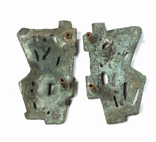 GIOVANNI FERRABINI : Coppia di importanti maniglie, Donna nella foresta e Cacciatore  - Asta Asta 378 | DESIGN E ARTI DECORATIVE DEL NOVECENTO - DESIGN Online - Associazione Nazionale - Case d'Asta italiane