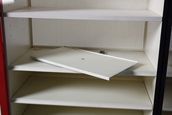 STOPPINO GIOTTO (n. 1926) : Credenza Playcenter per Acerbis  - Asta Asta 378 | DESIGN E ARTI DECORATIVE DEL NOVECENTO - DESIGN Online - Associazione Nazionale - Case d'Asta italiane