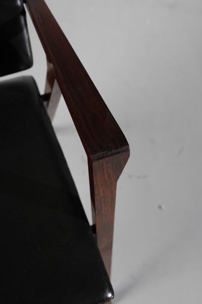 ALBINI FRANCO (1905 - 1977) : Sei sedie Luisa per Poggi  - Asta Asta 378 | DESIGN E ARTI DECORATIVE DEL NOVECENTO - DESIGN Online - Associazione Nazionale - Case d'Asta italiane