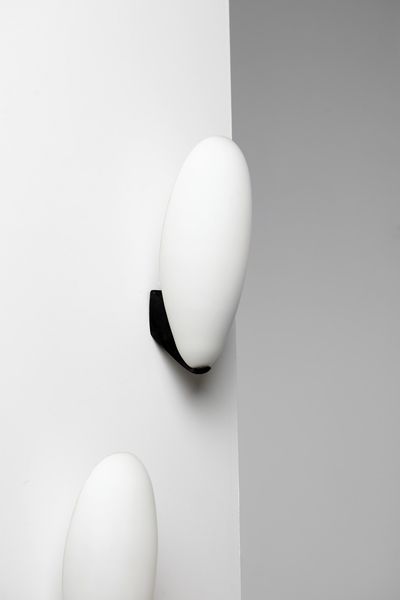 FONTANA ARTE : nello stile di. Coppia di appliques  - Asta Asta 378 | DESIGN E ARTI DECORATIVE DEL NOVECENTO - DESIGN Online - Associazione Nazionale - Case d'Asta italiane