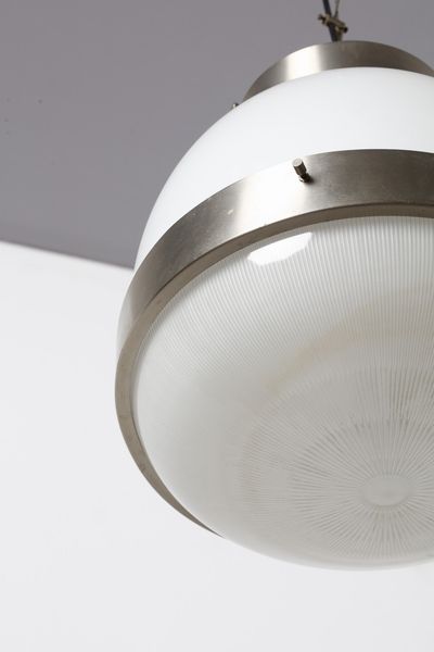 MAZZA SERGIO : Lampada a sospensione Delta  per Artemide  - Asta Asta 378 | DESIGN E ARTI DECORATIVE DEL NOVECENTO - DESIGN Online - Associazione Nazionale - Case d'Asta italiane