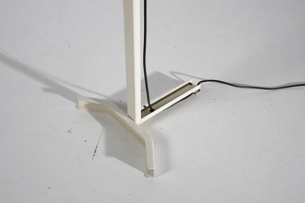 TAKAHAMA KAZUHIDE (n. 1930) : Lampada da terra Sirio T per Sirrah  - Asta Asta 378 | DESIGN E ARTI DECORATIVE DEL NOVECENTO - DESIGN Online - Associazione Nazionale - Case d'Asta italiane