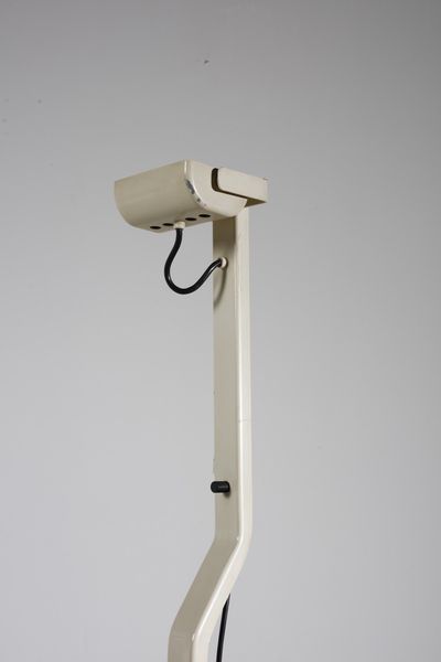 TAKAHAMA KAZUHIDE (n. 1930) : Lampada da terra Sirio T per Sirrah  - Asta Asta 378 | DESIGN E ARTI DECORATIVE DEL NOVECENTO - DESIGN Online - Associazione Nazionale - Case d'Asta italiane