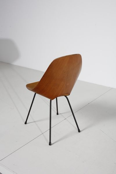 NOBILI VITTORIO (n. 1935) : Quattro sedie Medea  - Asta Asta 378 | DESIGN E ARTI DECORATIVE DEL NOVECENTO - DESIGN Online - Associazione Nazionale - Case d'Asta italiane