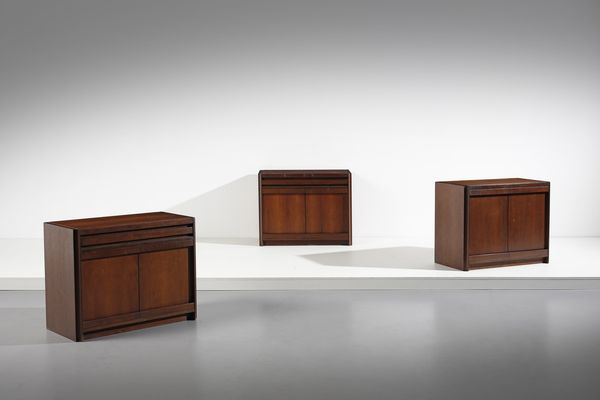 MANGIAROTTI ANGELO (1921 - 2012) : Tre credenze per Molteni  - Asta Asta 378 | DESIGN E ARTI DECORATIVE DEL NOVECENTO - DESIGN Online - Associazione Nazionale - Case d'Asta italiane