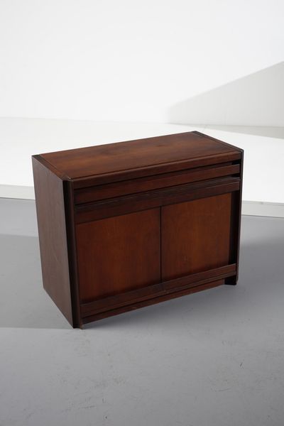 MANGIAROTTI ANGELO (1921 - 2012) : Tre credenze per Molteni  - Asta Asta 378 | DESIGN E ARTI DECORATIVE DEL NOVECENTO - DESIGN Online - Associazione Nazionale - Case d'Asta italiane