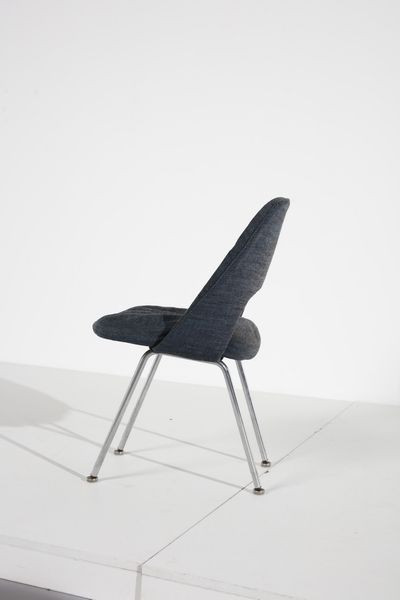 SAARINEN EERO (1910 - 1961) : Quattro poltroncine per Knoll  - Asta Asta 378 | DESIGN E ARTI DECORATIVE DEL NOVECENTO - DESIGN Online - Associazione Nazionale - Case d'Asta italiane