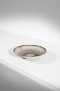 GUHL WILLY (n. 2004) : attribuito. Grande ciotola da giardino  - Asta Asta 378 | DESIGN E ARTI DECORATIVE DEL NOVECENTO - DESIGN Online - Associazione Nazionale - Case d'Asta italiane