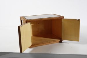 VIVAI DEL SUD : Piccola credenza  - Asta Asta 378 | DESIGN E ARTI DECORATIVE DEL NOVECENTO - DESIGN Online - Associazione Nazionale - Case d'Asta italiane