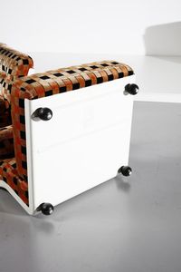 BELLINI MARIO (n. 1935) : Quattro poltrone Amanta per Bellini  - Asta Asta 378 | DESIGN E ARTI DECORATIVE DEL NOVECENTO - DESIGN Online - Associazione Nazionale - Case d'Asta italiane