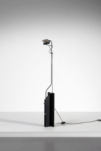 CHIGGIO ENNIO (n. 1938) - Lampada da terra MP per Lumenform