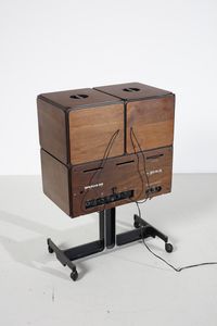 CASTIGLIONI ACHILLE (1918 - 2002) : Radio stereo giradischi RR126  per Brionvega  - Asta Asta 378 | DESIGN E ARTI DECORATIVE DEL NOVECENTO - DESIGN Online - Associazione Nazionale - Case d'Asta italiane