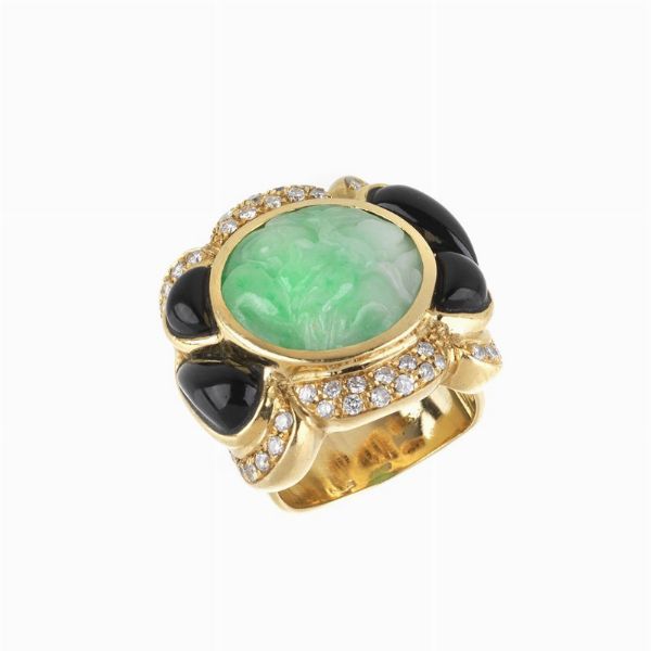 BRACCIALE E ANELLO CON GIADA ONICE SMALTO E DIAMANTI  - Asta Gioielli  - Associazione Nazionale - Case d'Asta italiane