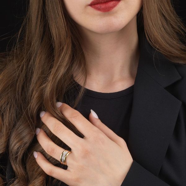 ANELLO A FASCIA ONDULATA CON DIAMANTI  - Asta Gioielli  - Associazione Nazionale - Case d'Asta italiane