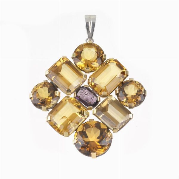 GRANDE PENDENTE CON QUARZI CITRINI E AMETISTA  - Asta Gioielli  - Associazione Nazionale - Case d'Asta italiane