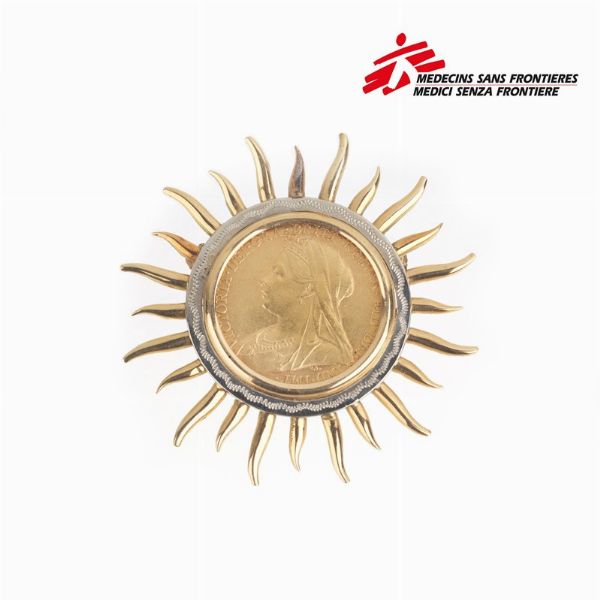 SPILLA/PENDENTE A FORMA DI SOLE CON STERLINA  - Asta Gioielli  - Associazione Nazionale - Case d'Asta italiane