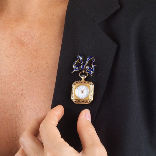 SPILLA CON OROLOGIO  - Asta Gioielli  - Associazione Nazionale - Case d'Asta italiane