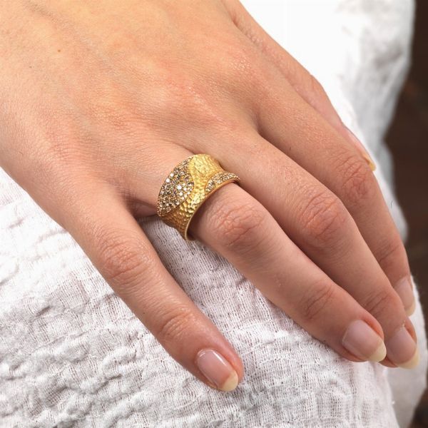 ANTONINI ANELLO A FASCIA CON DIAMANTI  - Asta Gioielli  - Associazione Nazionale - Case d'Asta italiane