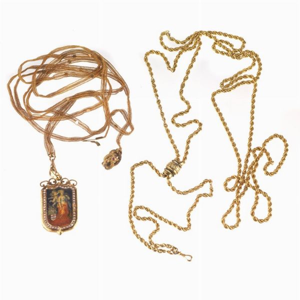 DUE LUNGHE COLLANE A CATENA  - Asta Gioielli  - Associazione Nazionale - Case d'Asta italiane