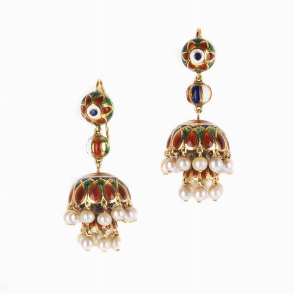 PAIO DI ORECCHINI PENDENTI CON PERLE  - Asta Gioielli  - Associazione Nazionale - Case d'Asta italiane