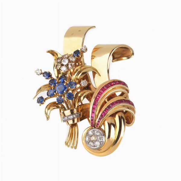 SPILLA A TRALCIO FIORITO CON ZAFFIRI RUBINI SINTETICI E DIAMANTI  - Asta Gioielli  - Associazione Nazionale - Case d'Asta italiane
