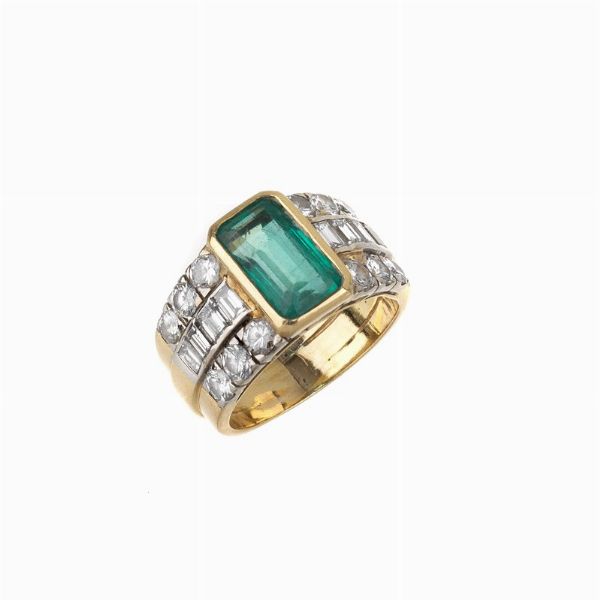 ANELLO A FASCIA CON SMERALDO E DIAMANTI  - Asta Gioielli  - Associazione Nazionale - Case d'Asta italiane