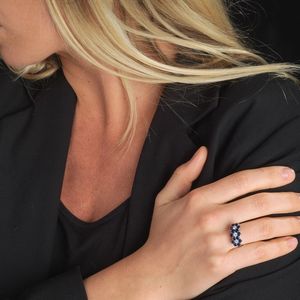 ANELLO FLOREALE CON ZAFFIRI E DIAMANTI  - Asta Gioielli  - Associazione Nazionale - Case d'Asta italiane